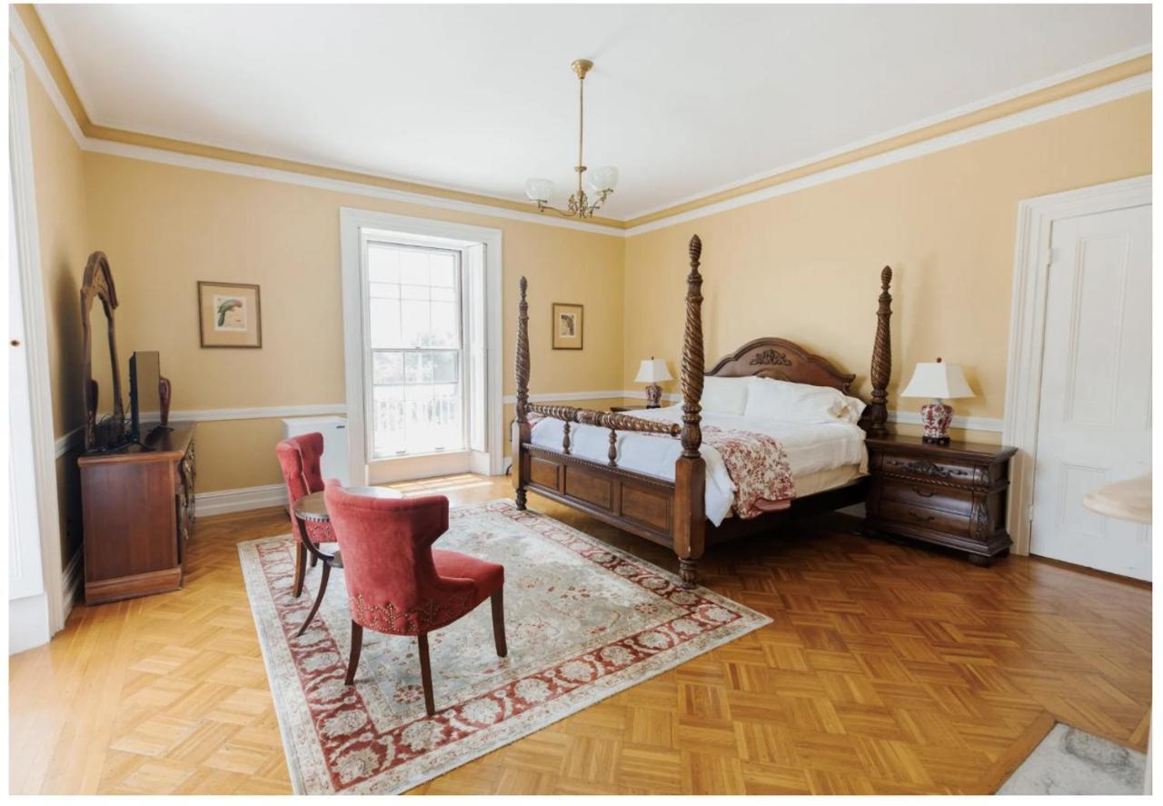 Отель The Hamilton Hoppin House Мидлтаун Экстерьер фото