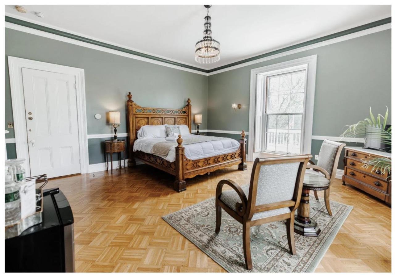 Отель The Hamilton Hoppin House Мидлтаун Экстерьер фото