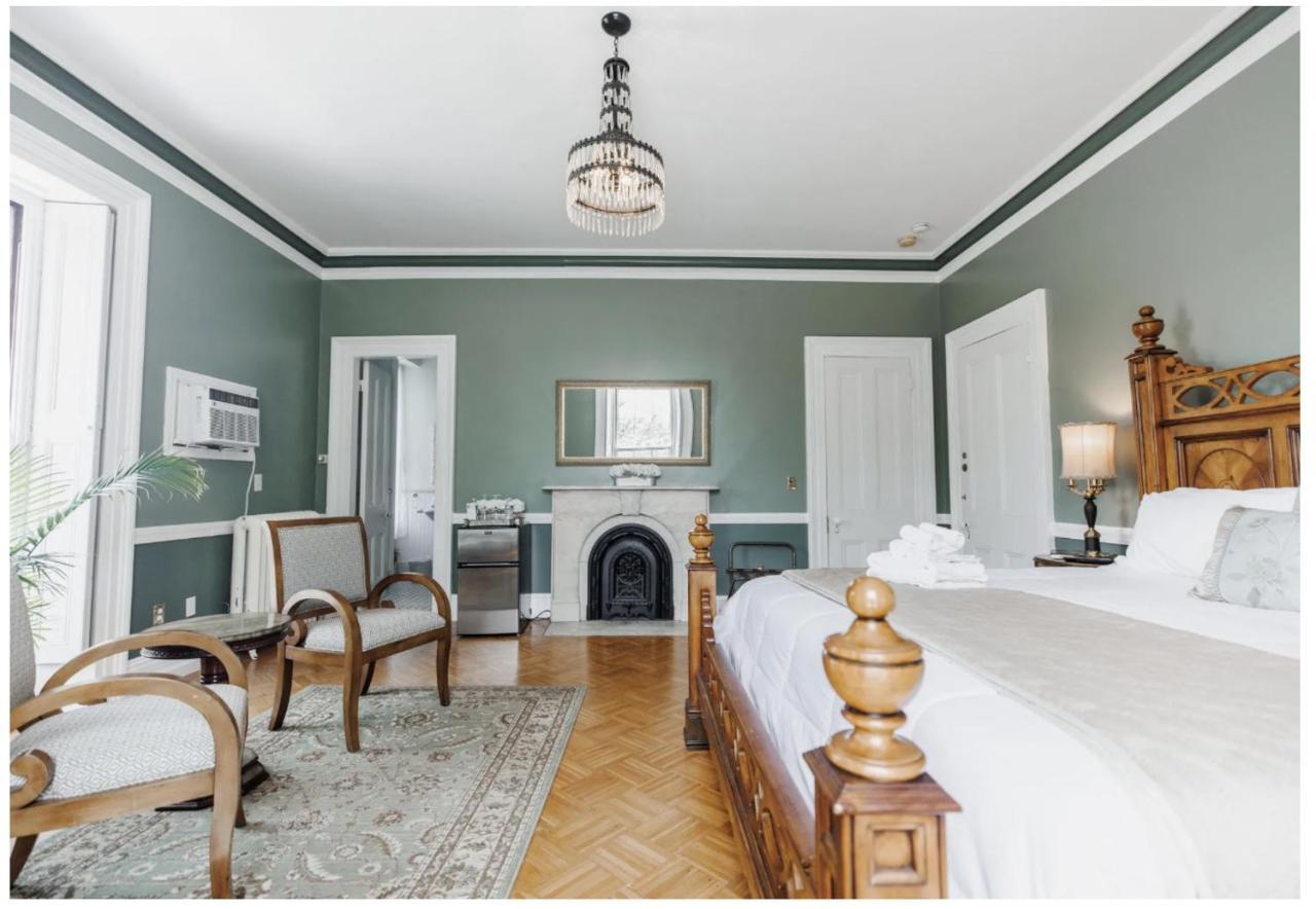 Отель The Hamilton Hoppin House Мидлтаун Экстерьер фото